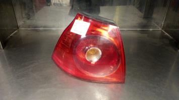 Fanale posteriore principale sinistro (luci)