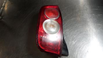 Fanale posteriore principale sinistro (luci)