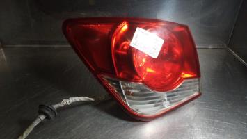 Fanale posteriore principale sinistro (luci)
