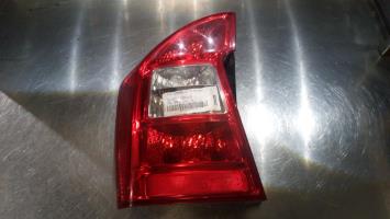 Fanale posteriore principale sinistro (luci)