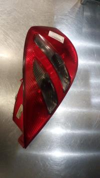 Fanale posteriore principale sinistro (luci)