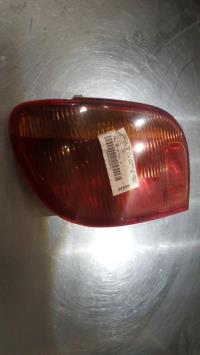 Fanale posteriore principale sinistro (luci)