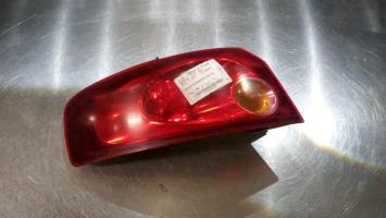 Fanale posteriore principale sinistro (luci)