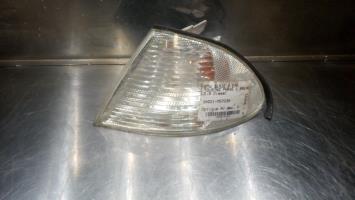 Gruppo ottico anteriore secondario sinistro (luci)(freccia)