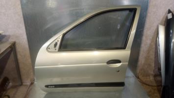 Porte avant gauche