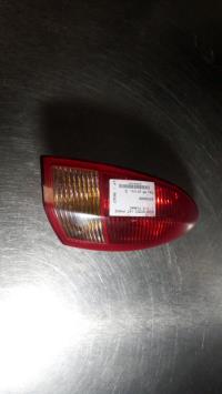 Fanale posteriore principale sinistro (luci)