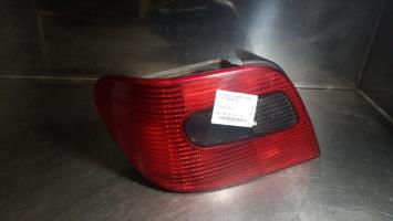 Fanale posteriore principale sinistro (luci)