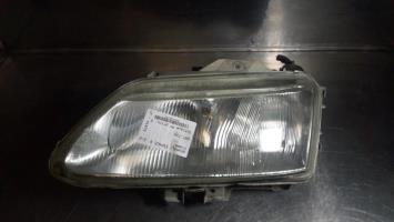 Gruppo ottico anteriore principale sinistro (luci)(faro)