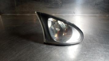 Optique avant secondaire droit (feux)(clignotant)