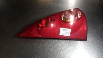 Fanale posteriore principale sinistro (luci)