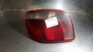 Fanale posteriore principale sinistro (luci)