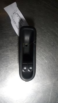 Interruptor de elevalunas delantero izquierdo