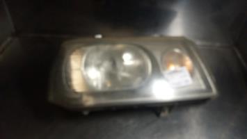 Óptica delantera principal izquierda (luces) (faro)