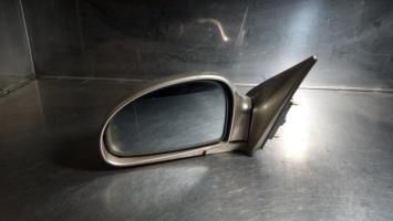 Retrovisor izquierdo
