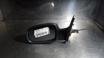 Retrovisor izquierdo