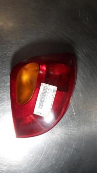 Fanale posteriore principale sinistro (luci)