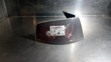 Fanale posteriore principale sinistro (luci)