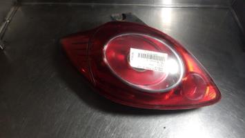 Fanale posteriore principale sinistro (luci)