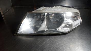 Gruppo ottico anteriore principale sinistro (luci)(faro)