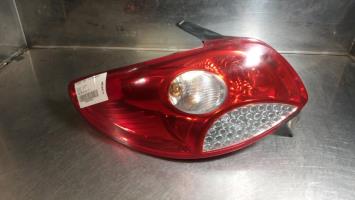 Fanale posteriore principale sinistro (luci)