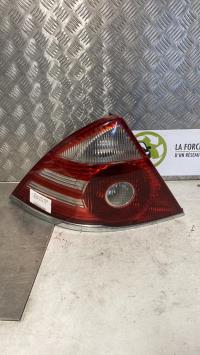 Fanale posteriore principale sinistro (luci)