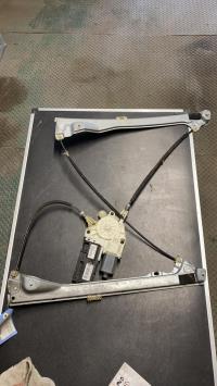 Elevalunas eléctrico delantero izquierdo