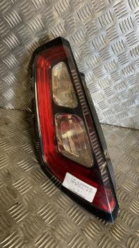 Fanale posteriore principale sinistro (luci)