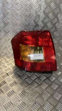 Fanale posteriore principale sinistro (luci)