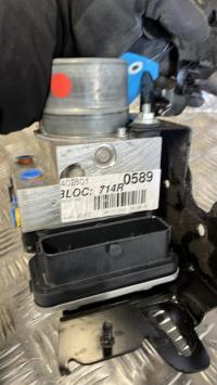 Bloc ABS (freins anti-blocage)
