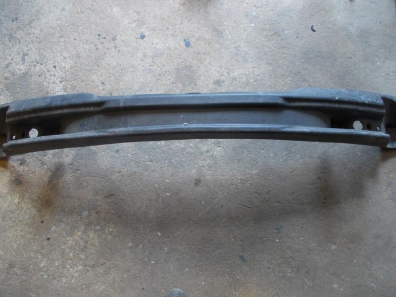 Renfort pare choc avant (traverse)
