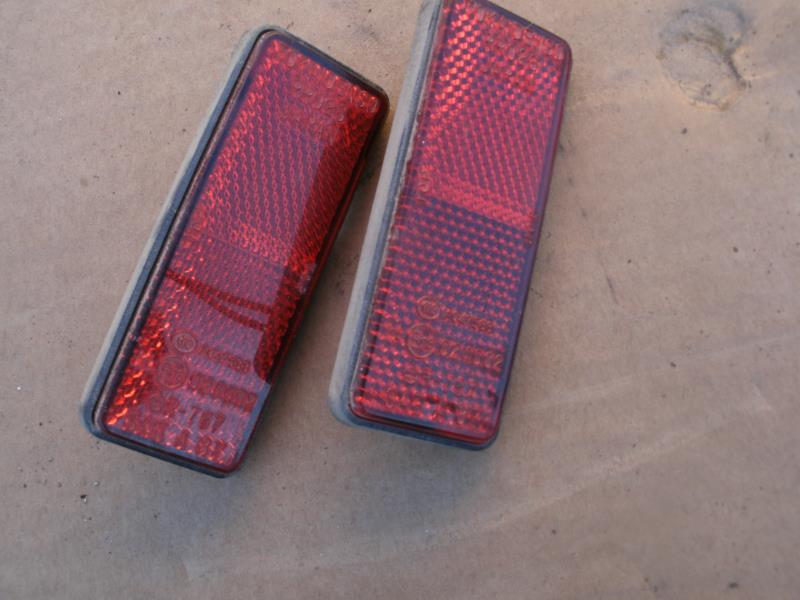 Catadioptre arriere gauche