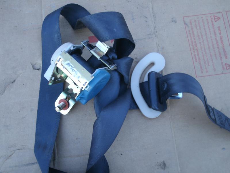 Ceinture arriere droit