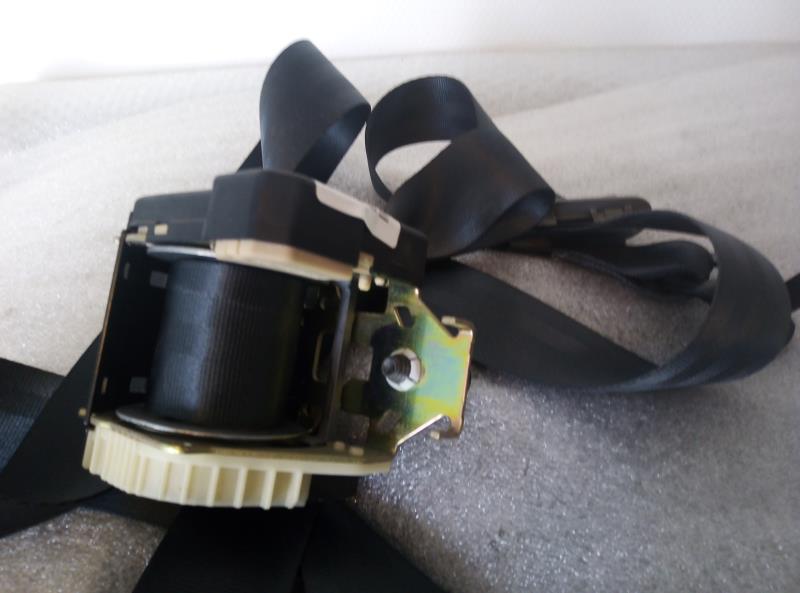 Ceinture avant gauche