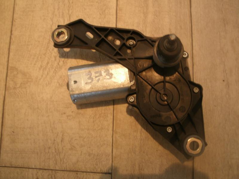 Moteur essuie glace arriere