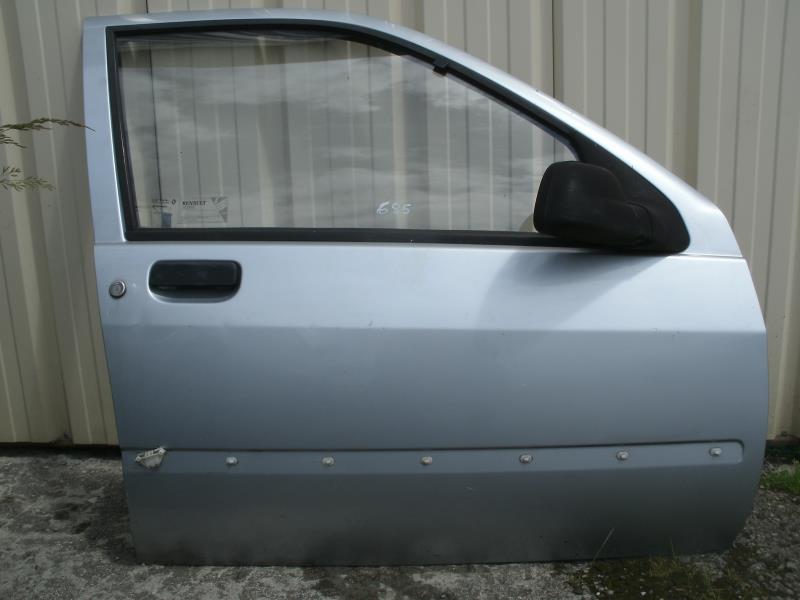 Porte avant droit