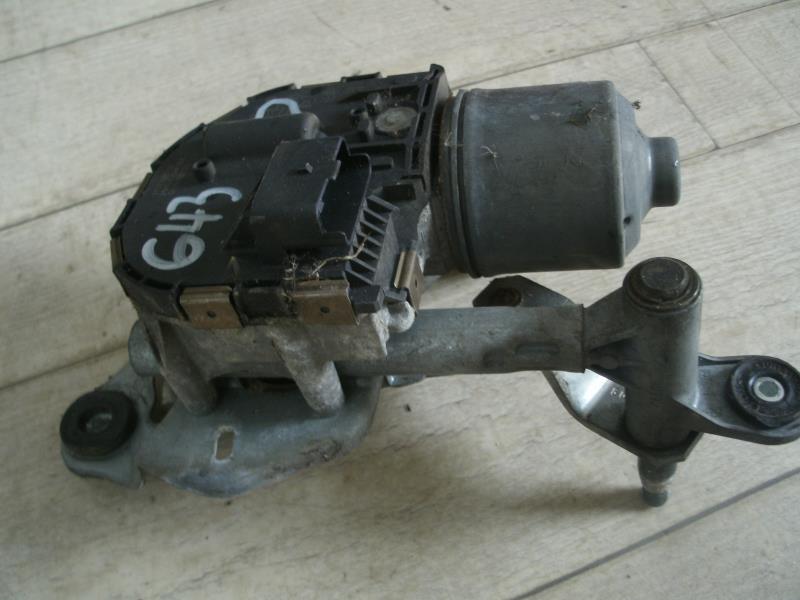 Moteur essuie glace avant droit
