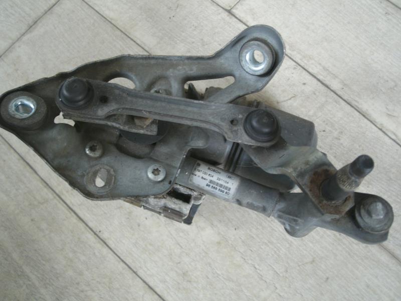 Moteur essuie glace avant gauche