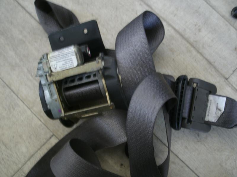 Ceinture avant droit