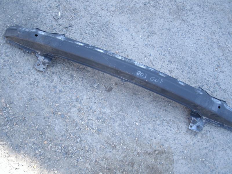 Renfort pare choc avant (traverse)