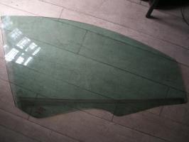 Vitre avant droit