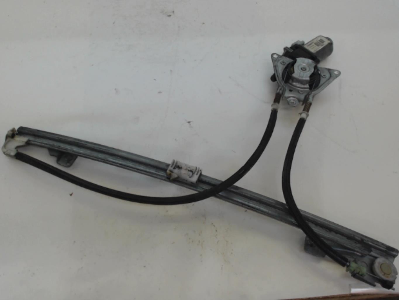 Leve vitre electrique avant gauche