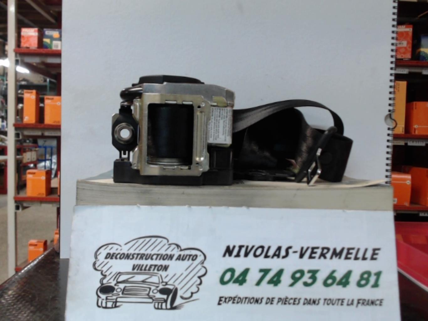 Ceinture avant gauche