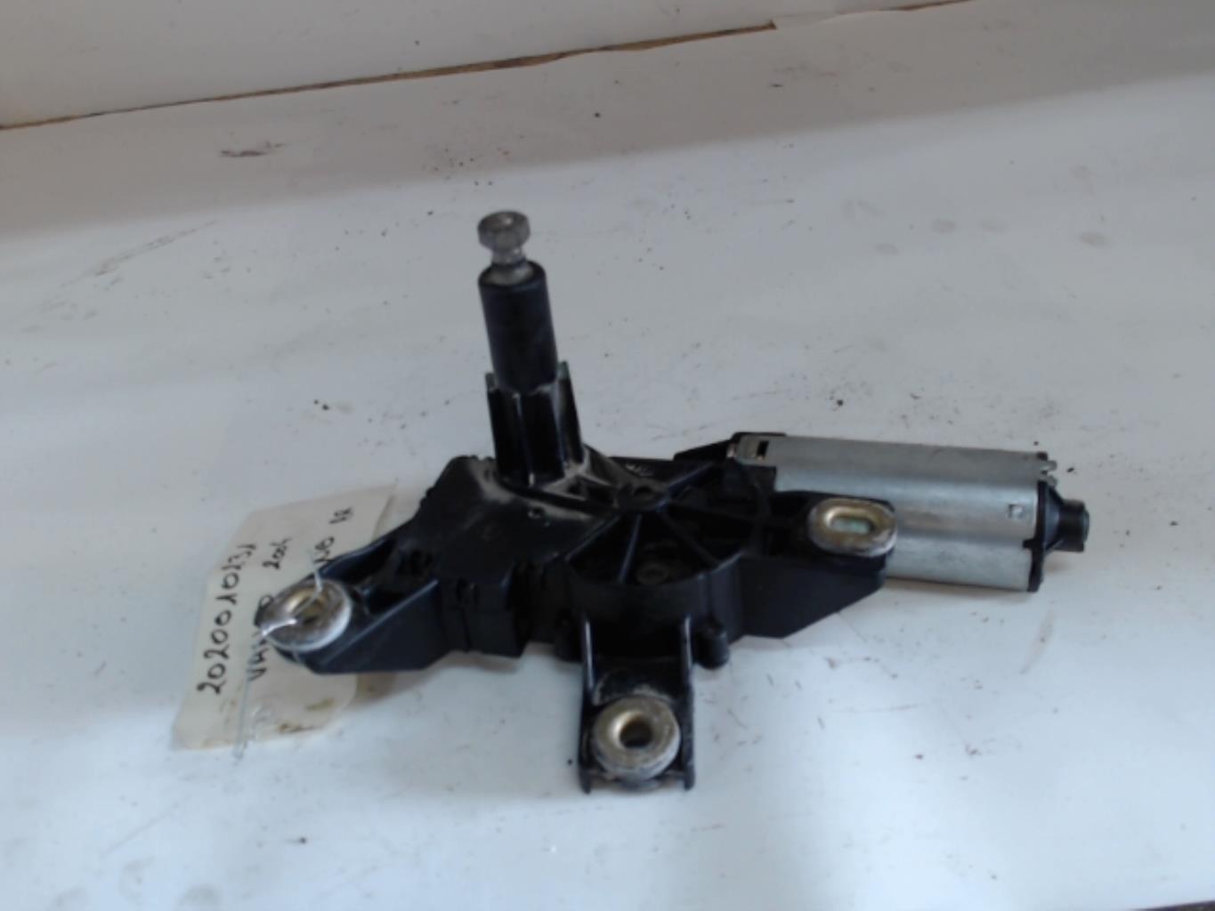 Moteur essuie glace arriere
