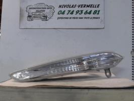 Optique avant secondaire gauche (feux)(clignotant)