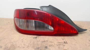 Fanale posteriore principale sinistro (luci)