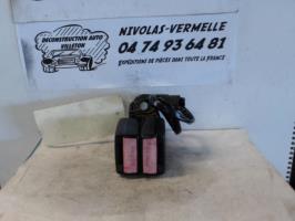 Aggancio cintura sicurezza posteriore destro