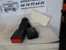 Attache ceinture arriere gauche