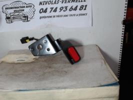 Attache ceinture arriere gauche