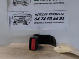 Attache ceinture arriere gauche