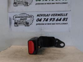 Attache ceinture arriere gauche
